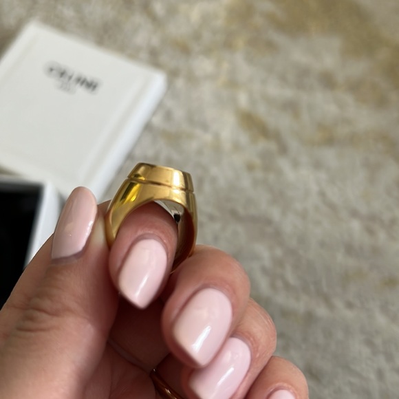 Celine Ring - Picture 10 of 13